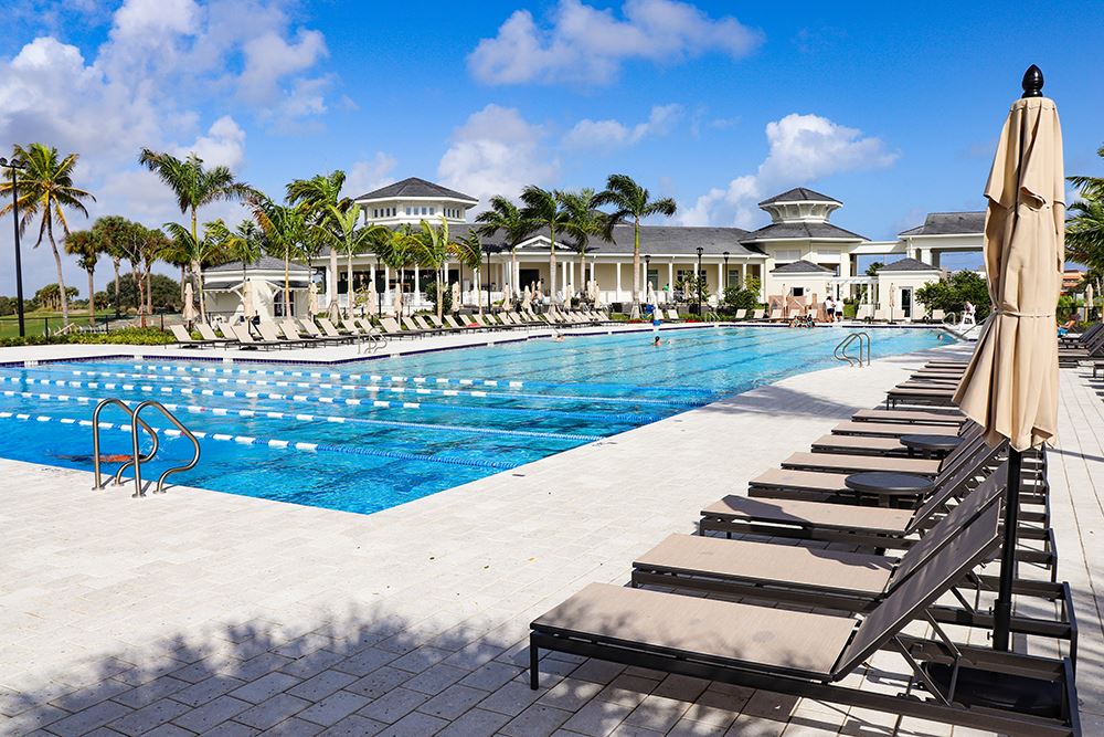 north-palm-beach-country-club-pool